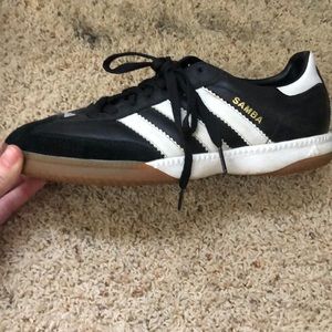 Adidas Samba tennis shoe